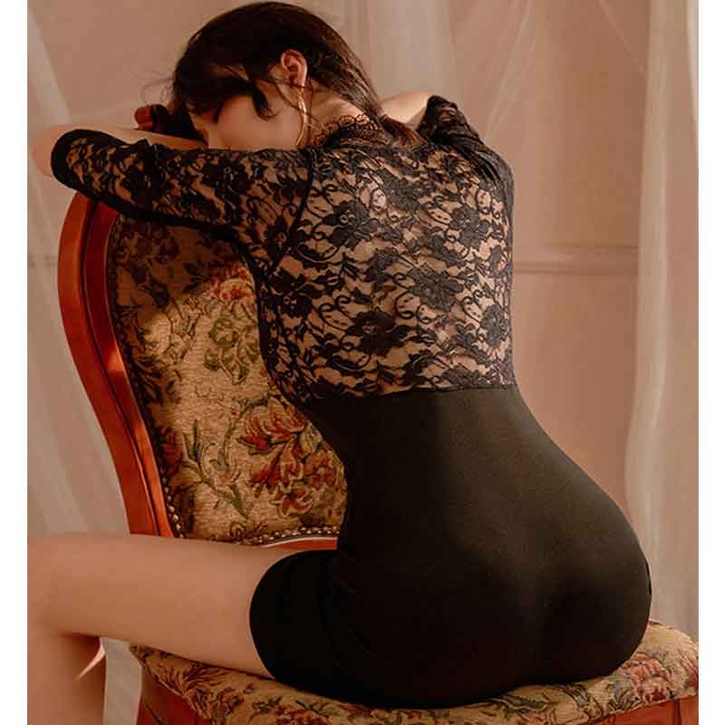 Lace Deep V See-through Passionate Butt-covering Skirt